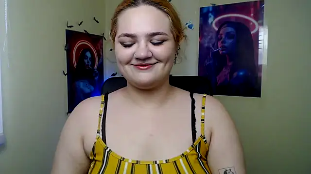 RinaRiii online show from May 2026 12:11:01 PM
