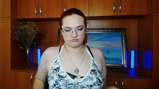 RinaRiii online show from July 2026 12:02:01 PM