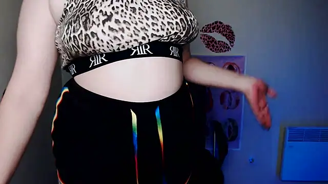 RinaRiii online show from June 2026 12:32:02 AM