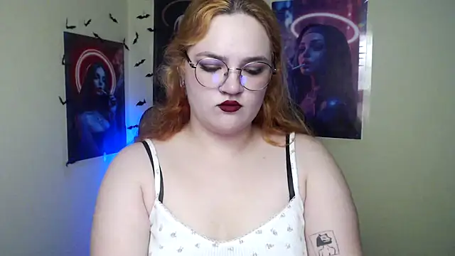 RinaRiii online show from May 2026 12:24:02 PM