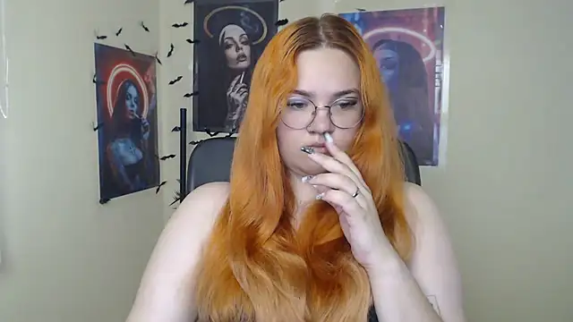 RinaRiii online show from July 2026 06:04:02 AM