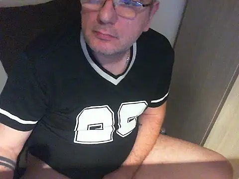 GeorgeCarlo online show from April 2026 08:57:02 PM