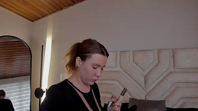  zoe 3 online show from July 2026 12:57:02 PM