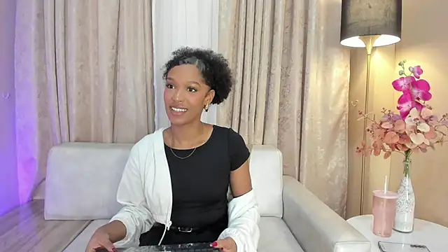 EmmaClarckk online show from May 2026 05:22:01 PM