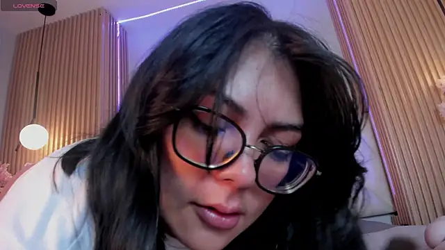 Paulina bennet online show from July 2026 12:38:02 PM