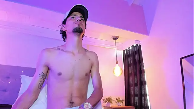 MichaelEvanss  online show from May 2026 06:09:01 PM