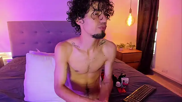 MichaelEvanss  online show from June 2026 12:47:02 PM