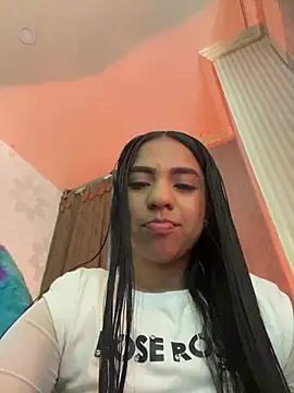 Snapshot of Dulcerouss__ chatting on May 2026 11:27:01 AM Dulcerouss online show from May 2026 11:27:01 AM