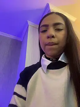 Snapshot of Dulcerouss__ chatting on May 2026 11:20:02 AM Dulcerouss online show from May 2026 11:20:02 AM