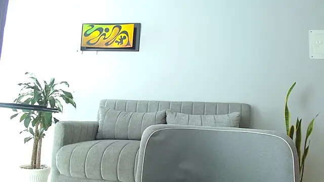 pielcanela361 online show from May 2026 02:45:01 PM