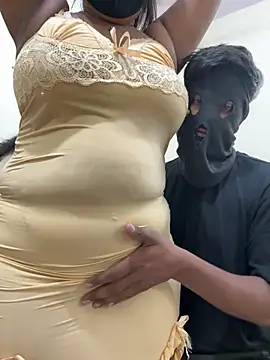 MUSKANHOTCOUPLE online show from June 2026 05:48:02 AM