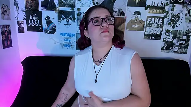 helleen21 online show from June 2026 04:31:02 AM