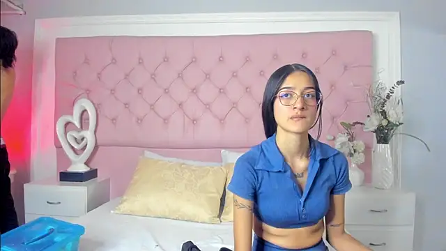 SarahDoll   online show from May 2026 12:57:01 PM