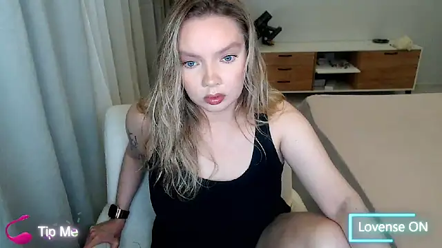 PolinaXXXXXJones online show from May 2026 06:36:01 PM