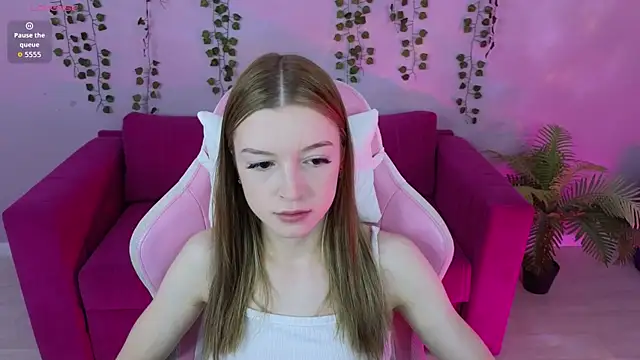 Eva Th0mpson online show from June 2026 12:55:01 AM