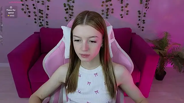 Eva Th0mpson online show from June 2026 12:52:01 AM