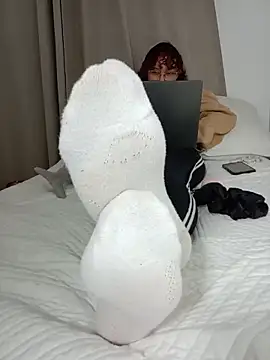 Ari vibesX online show from June 2026 11:27:02 PM