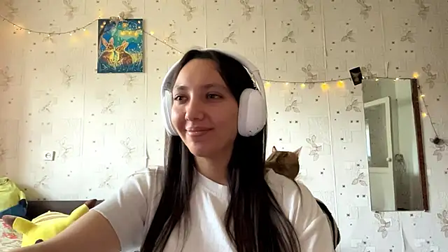 SheeringGape online show from May 2026 01:56:01 AM