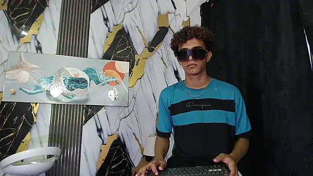 GOLDEN 2026 online show from June 2026 07:25:01 PM