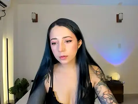 EvangelineLoveee online show from June 2026 03:43:01 PM
