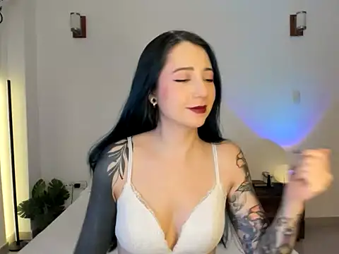 EvangelineLoveee online show from June 2026 03:06:02 PM