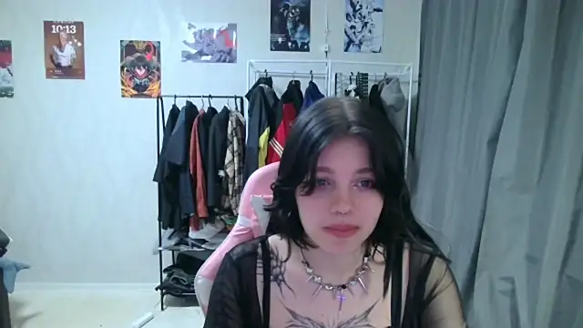 VeIvetLure online show from May 2026 06:17:01 PM