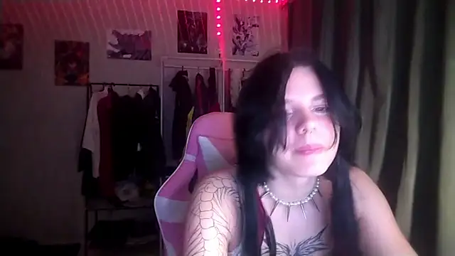 VeIvetLure online show from May 2026 04:32:01 PM