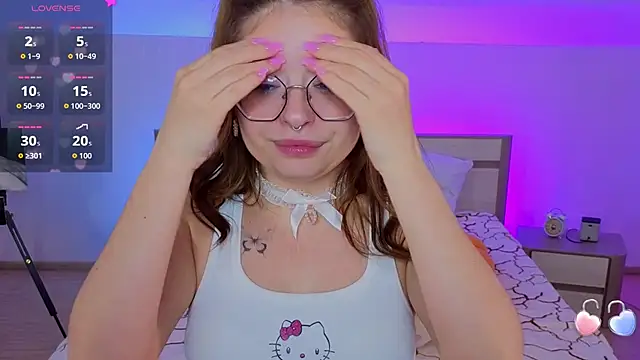 selenamils online show from June 2026 09:47:02 AM