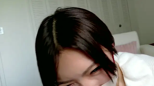 Naomi 00122 online show from May 2026 02:10:01 PM