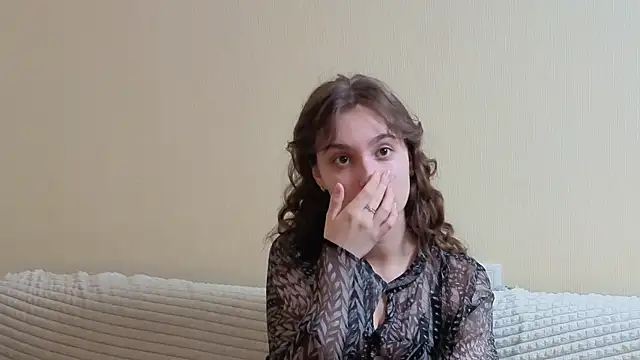 JolieDerringer online show from May 2026 08:36:02 AM