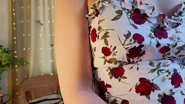 JolieDerringer online show from June 2026 02:33:01 PM