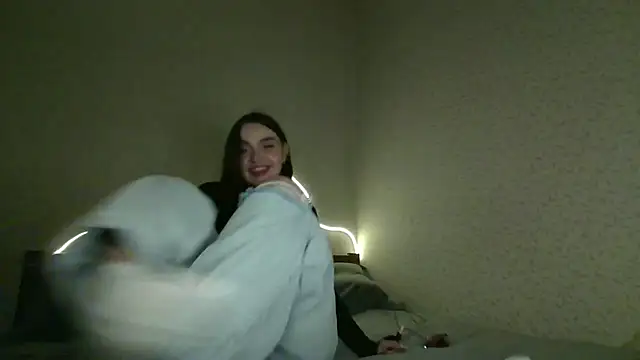 Snapshot of Vyxia chatting on May 2026 10:08:01 PM Vyxia online show from May 2026 10:08:01 PM