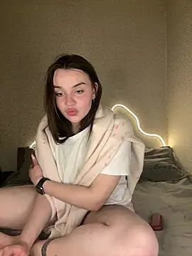 Snapshot of Vyxia chatting on May 2026 10:10:01 PM Vyxia online show from May 2026 10:10:01 PM