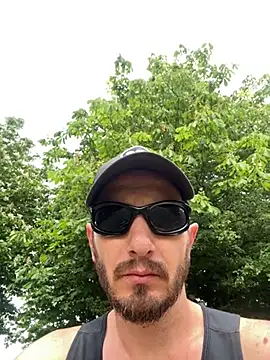 Oliverhnt online show from May 2026 03:07:01 PM