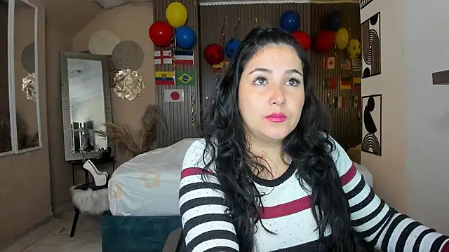 Snapshot of BBWLuxuryMuse chatting on June 2026 11:26:02 AM BBWLuxuryMuse online show from June 2026 11:26:02 AM