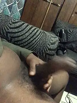 Comeifuckyoass online show from May 2026 07:52:01 PM