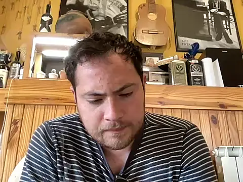 alecsgzz online show from May 2026 05:17:01 PM