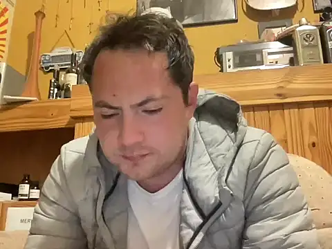 alecsgzz online show from May 2026 03:14:02 AM
