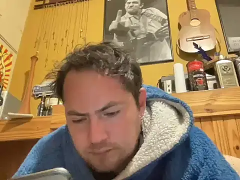 alecsgzz online show from May 2026 11:12:02 PM
