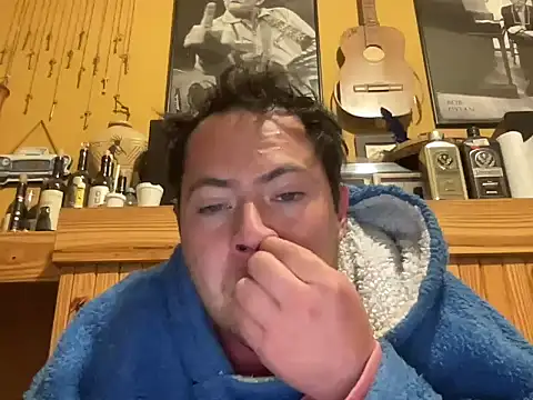 alecsgzz online show from May 2026 06:10:01 AM