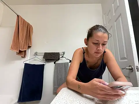Baybeecakes online show from May 2026 04:01:02 AM