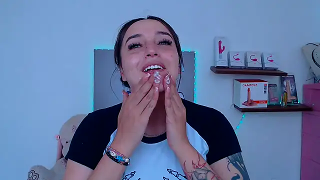 anyela bubble18 online show from July 2026 09:10:01 PM