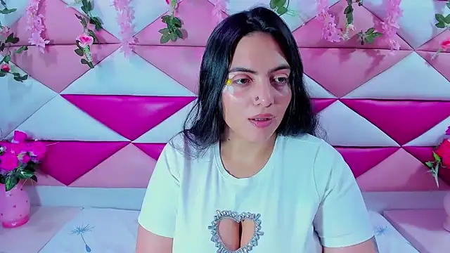 Isabella Mora  online show from May 2026 03:05:01 AM