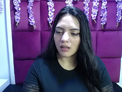 Isabella Mora  online show from May 2026 03:54:01 AM