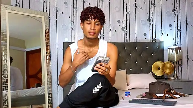 Alex Bloom online show from June 2026 07:15:02 PM