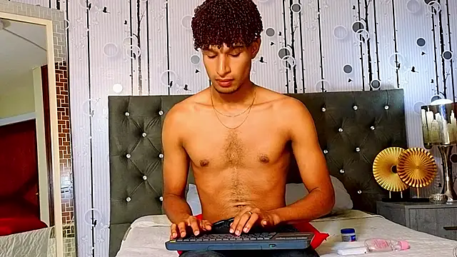 Alex Bloom online show from May 2026 07:19:02 PM