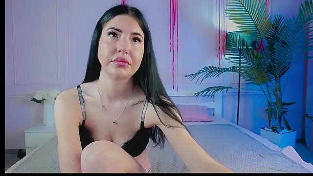 Emily xoo online show from June 2026 07:58:01 PM