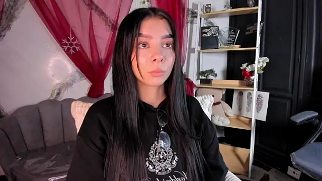 MelCherry online show from June 2026 04:13:02 AM