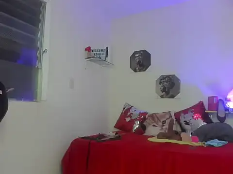 Snapshot of dulce_luna_small chatting on May 2026 03:48:02 AM dulce luna small online show from May 2026 03:48:02 AM