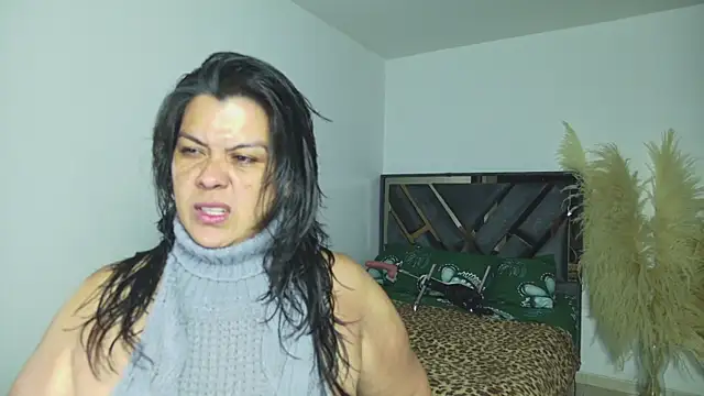 Martina Foxy01 online show from May 2026 11:27:01 AM